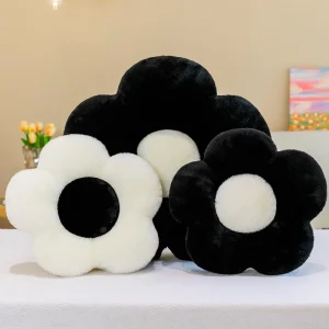 Coussin fleur noir et blanc