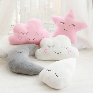 coussin en peluche nuage étoile